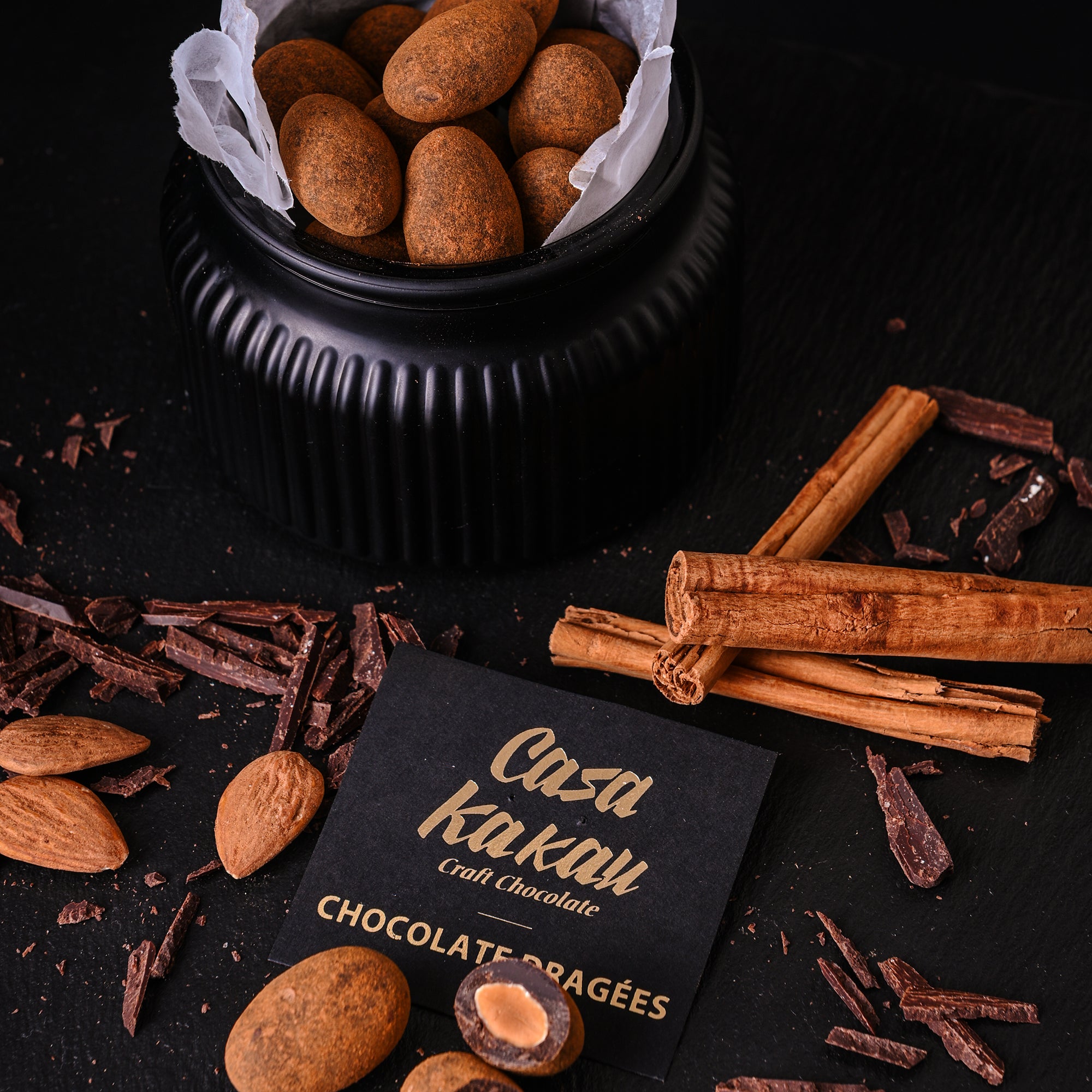 Шоколадови дражета- Бадем с канела