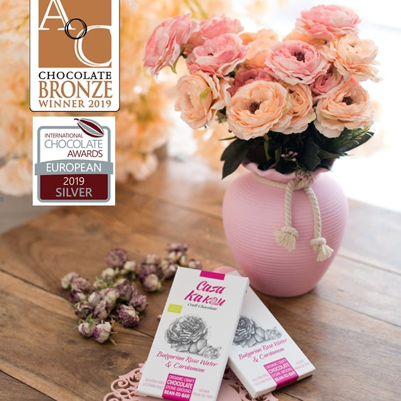Занаятчийски шоколад с розова вода и кардамон