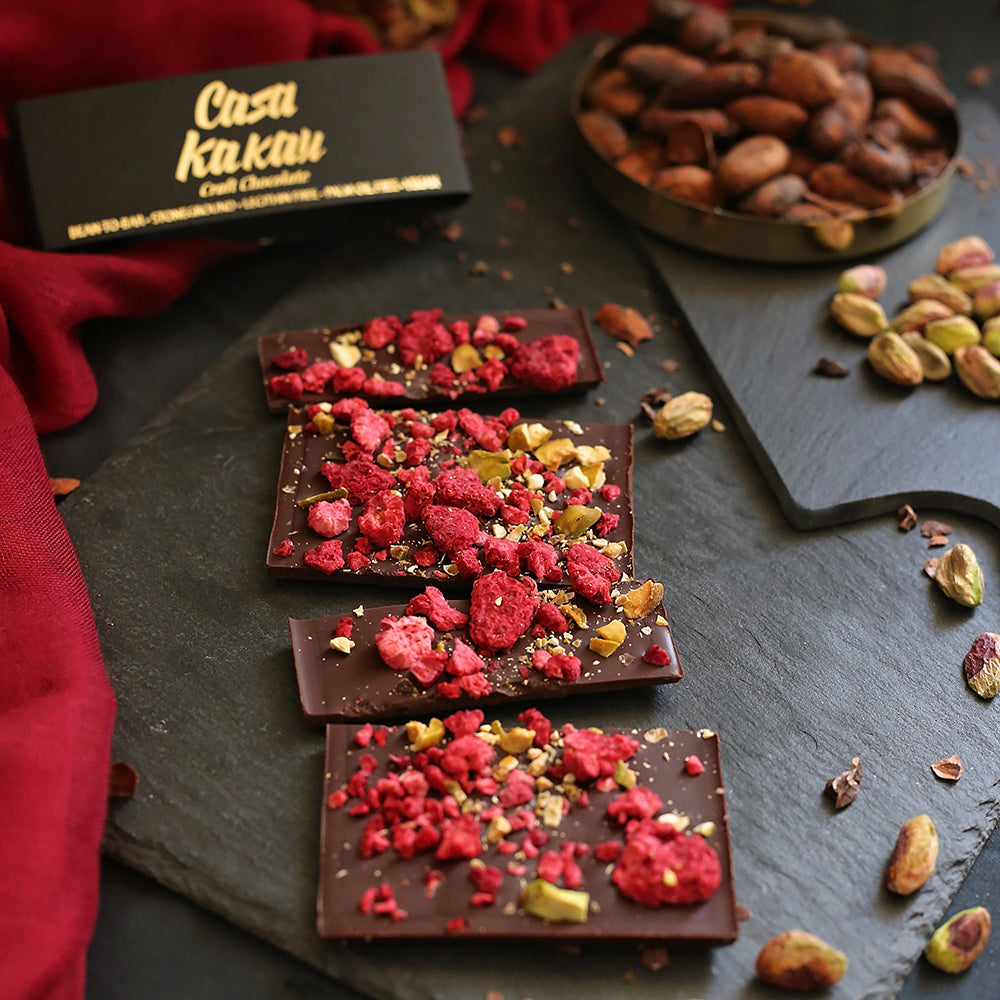 Шоколад с малини и шамфъстък