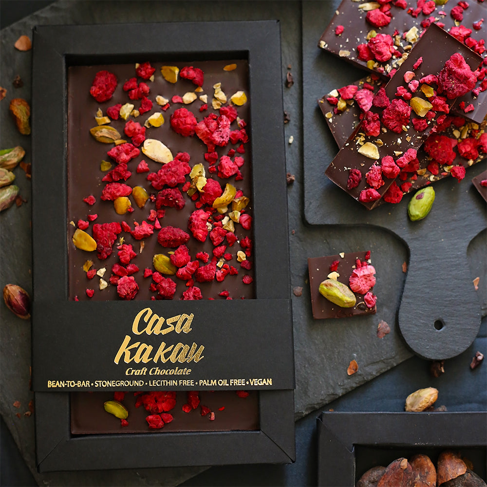 Шоколад с малини и шамфъстък